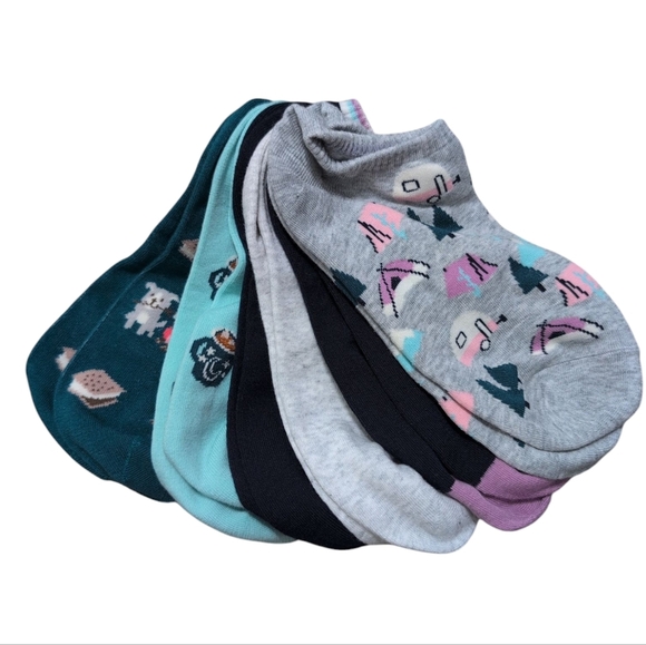 NEW Fun Patterned Ankle Socks Set Camping Hot Cocoa S'mores Doggies - Picture 1 of 5
